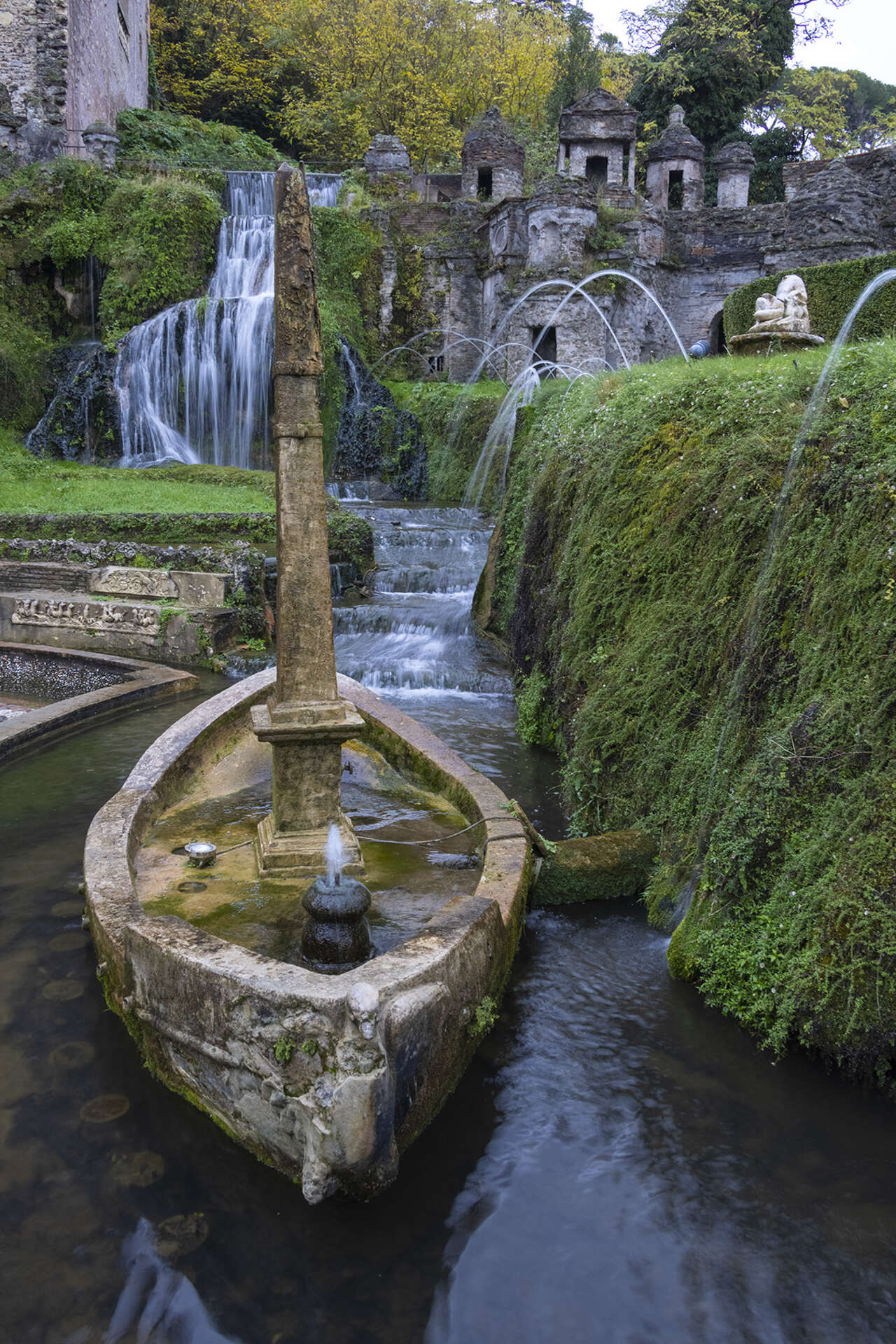 Villa d'Este  GRANDI GIARDINI ITALIANI